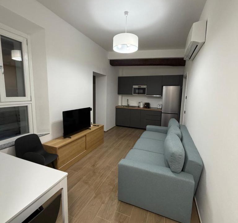 Old Town Apartment | Adriano Space