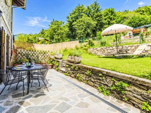 Peglio Apartment | Apartment Beppe by Interhome