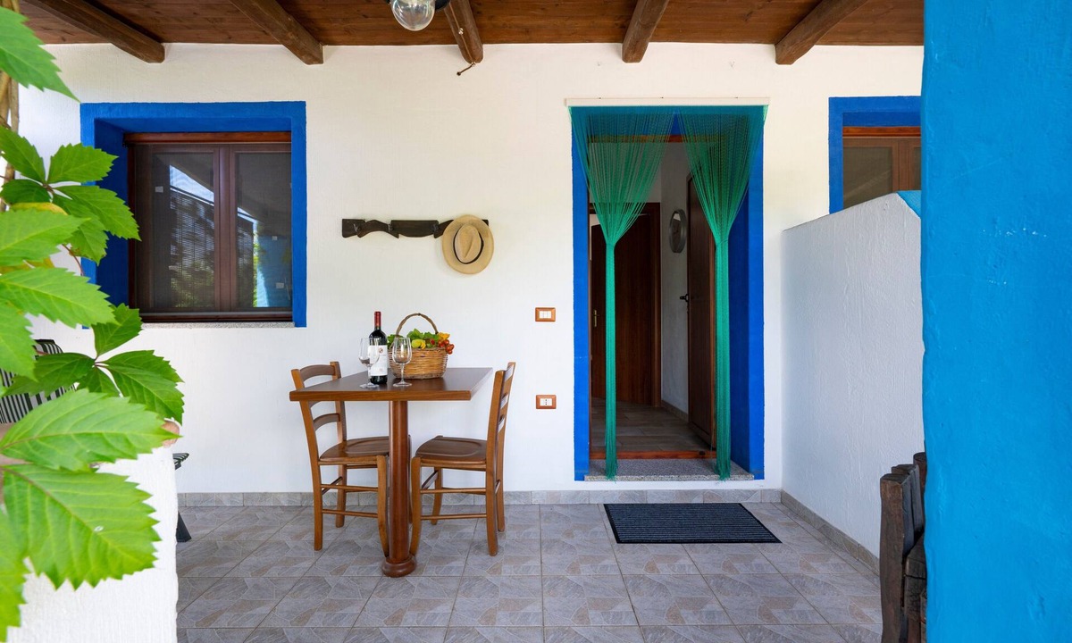 Cardedu Apartment | Apartment 'Casa Museddu Sonia 1' with Mountain View, Wi-Fi and Air Conditioning