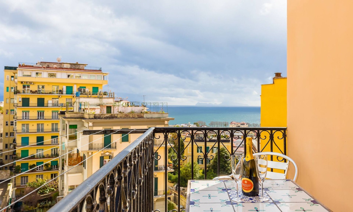 Vittorio Emanuele House | B&B Civico 33