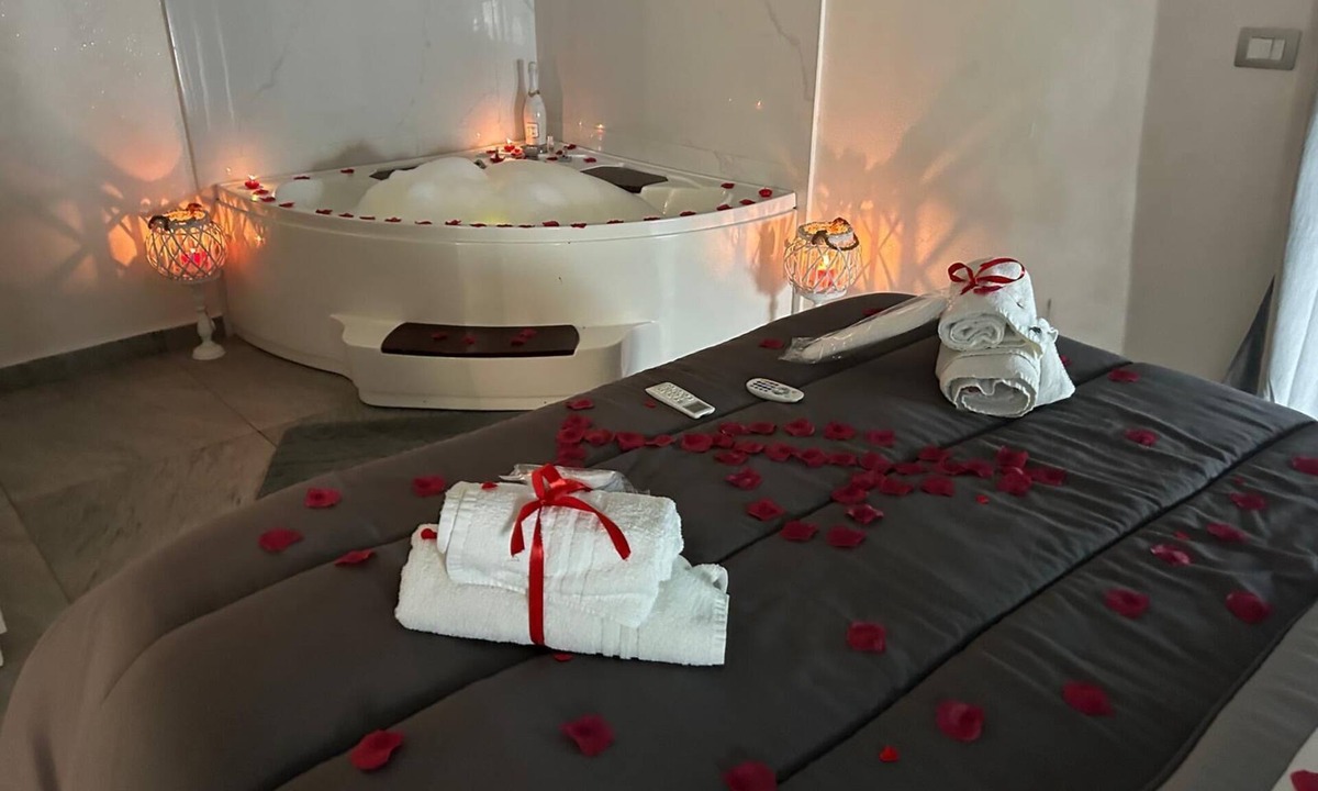Secondigliano Apartment | B&b HOUSE NAPLES CAPODICHINO