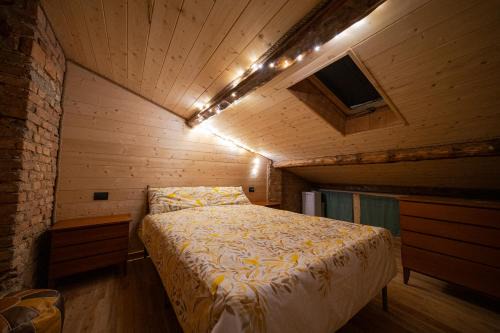Monguzzo House | Barn & Bloom appartamento rustico del 1800