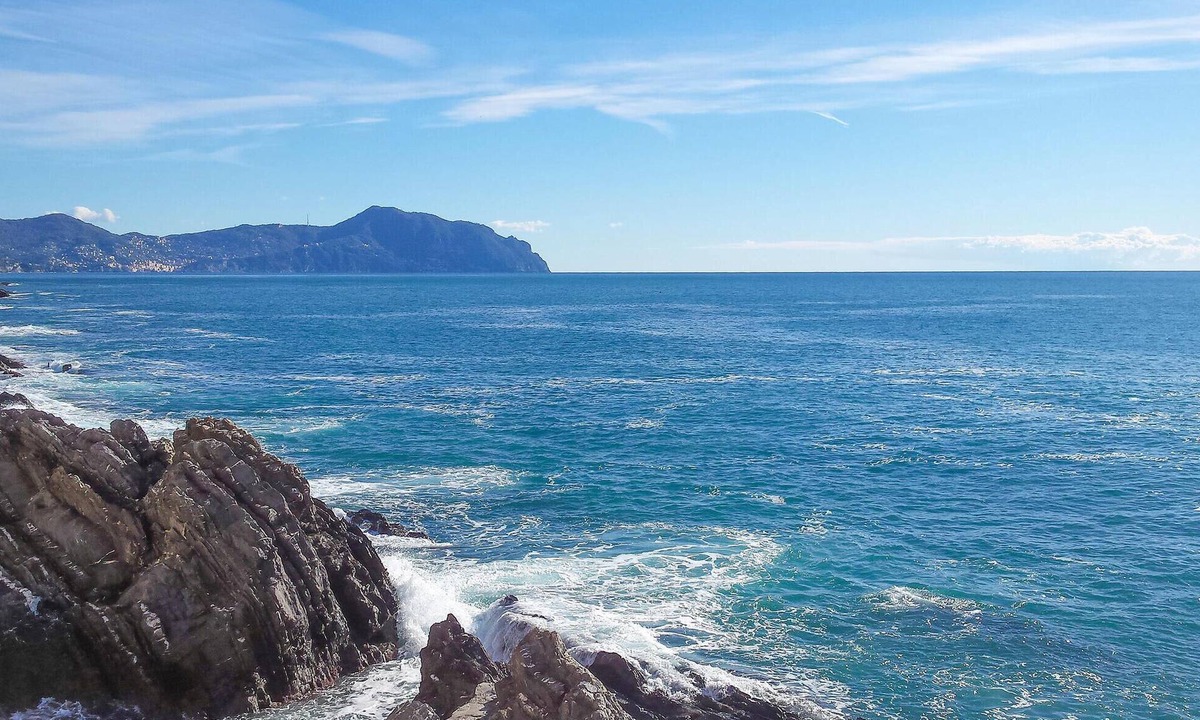 Chiavari Apartment | Beach front apartment in Chiavari with WiFi