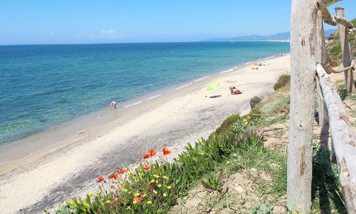 Valledoria Apartment | Beautiful apartment for 4 guests with WIFI, A/C, TV, patio, pets allowed and panoramic view