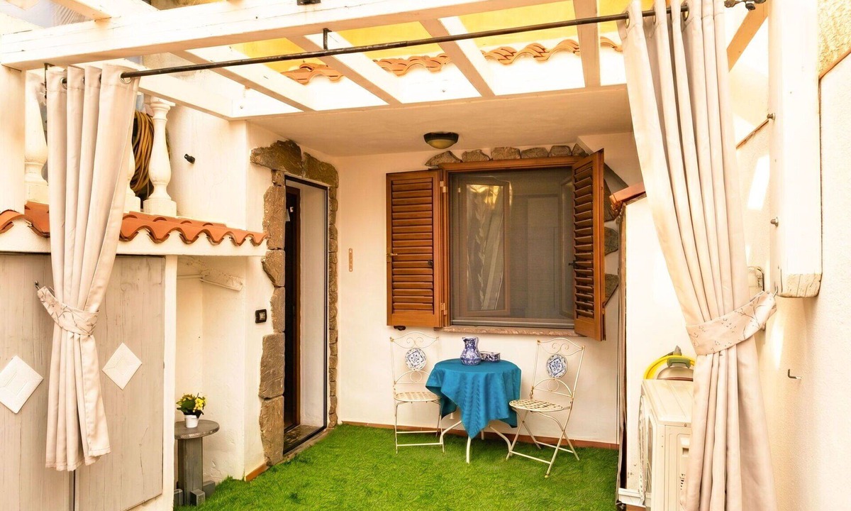 Tergu House | Beautiful private villa for 6 guests with WIFI, A/C, TV and patio
