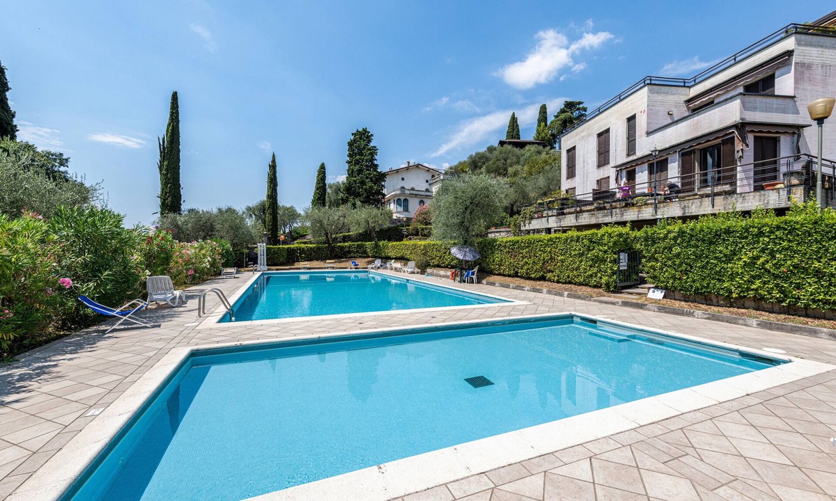 Morgnaga Apartment | 'Blue Moon duepunto0' with Lake View & Wi-Fi
