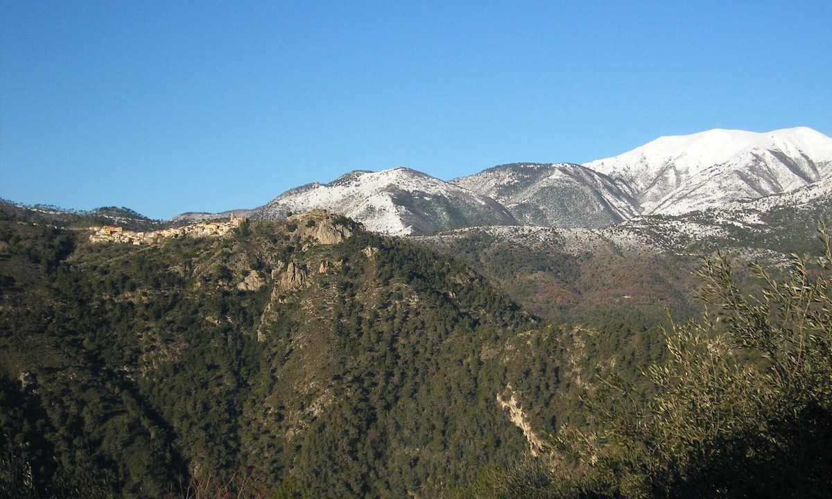 Breil-sur-Roya House | Breathtaking views over the valley, quiet, air-conditioned. Villa apartment 6 p