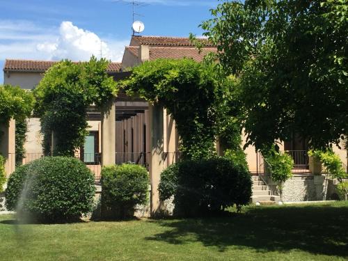 Sandra Bed & Breakfast | Ca' Bert Villa dei Glicini B&B