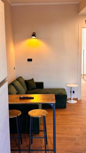 Cavoretto Apartment | Caldo bilocale con metro sotto casa