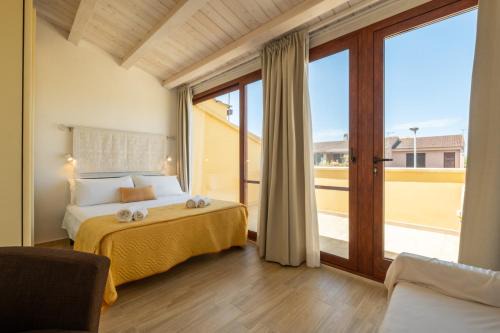 Capitana House | Capitana Home - Privat Parking- Close to the Beaches