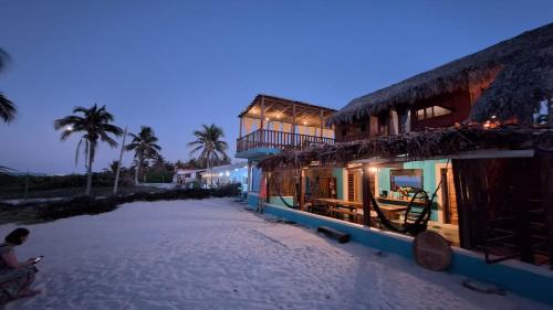 El Cuyo Villa | Casa Awakening, Beach-front