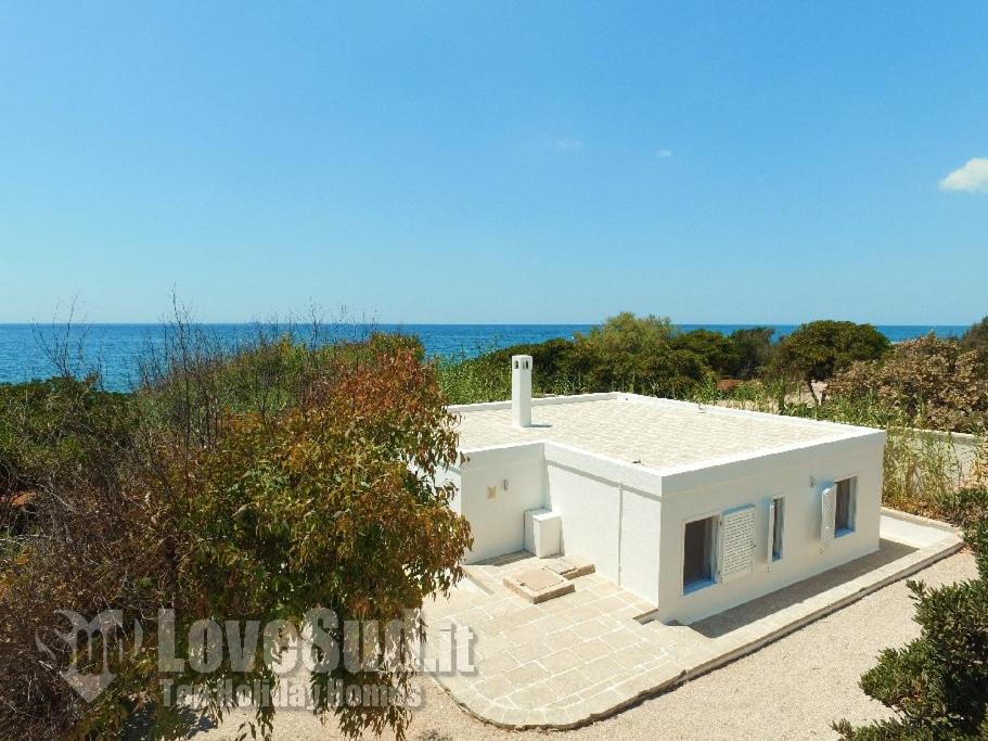 Torre Vado House | Casa con accesso diretto al mare by LoveSud