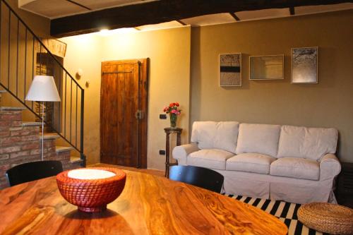 Serralunga d'Alba Apartment | Casa Cucco