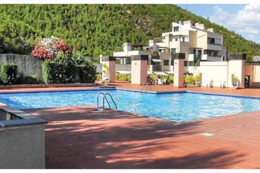 Varazze Apartment | Casa Viola with shared pool sea view - Happy Rentals