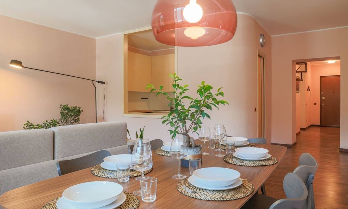 Cernobbio Apartment | Cernobbio in Riva. Lake views, Steps from Lake.