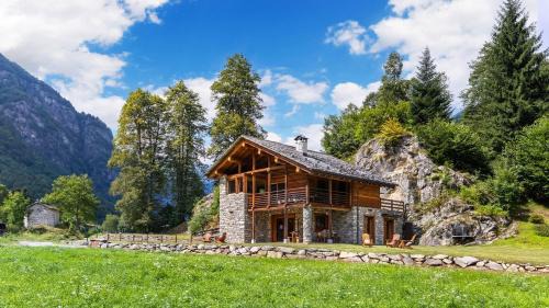 Piode Villa | CHALET WALSER 4&2, Emma Villas