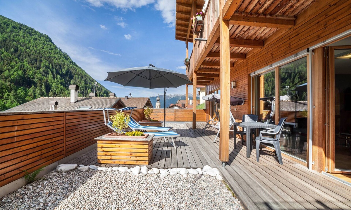 Planol Apartment | Charming Apartment “Ferienwohnung Terrasse” with Mountain View & Terrace; Parking Available