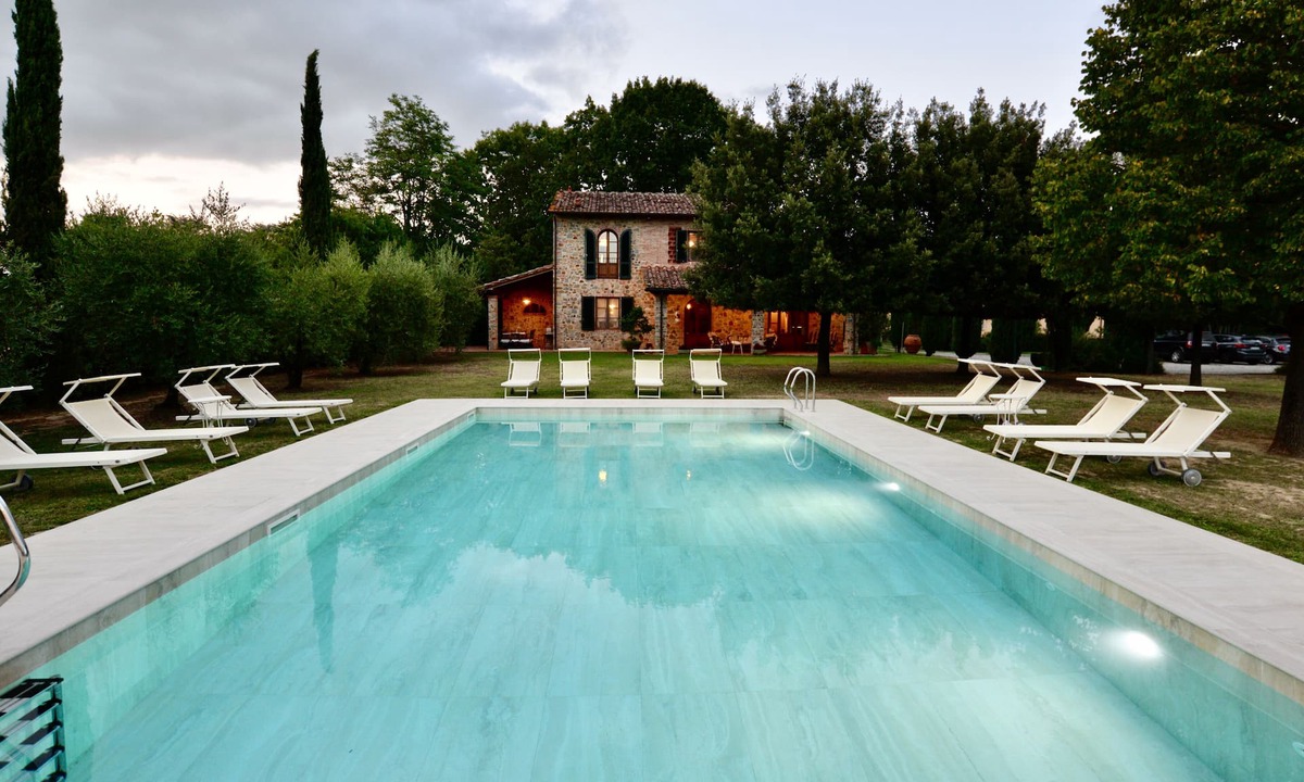 Orentano House | Charming Stone Villa