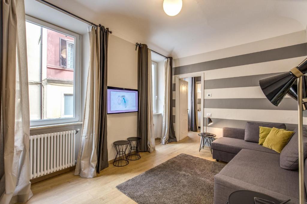 La Spezia Historic Centre Apartment | Cinque Terre Decor
