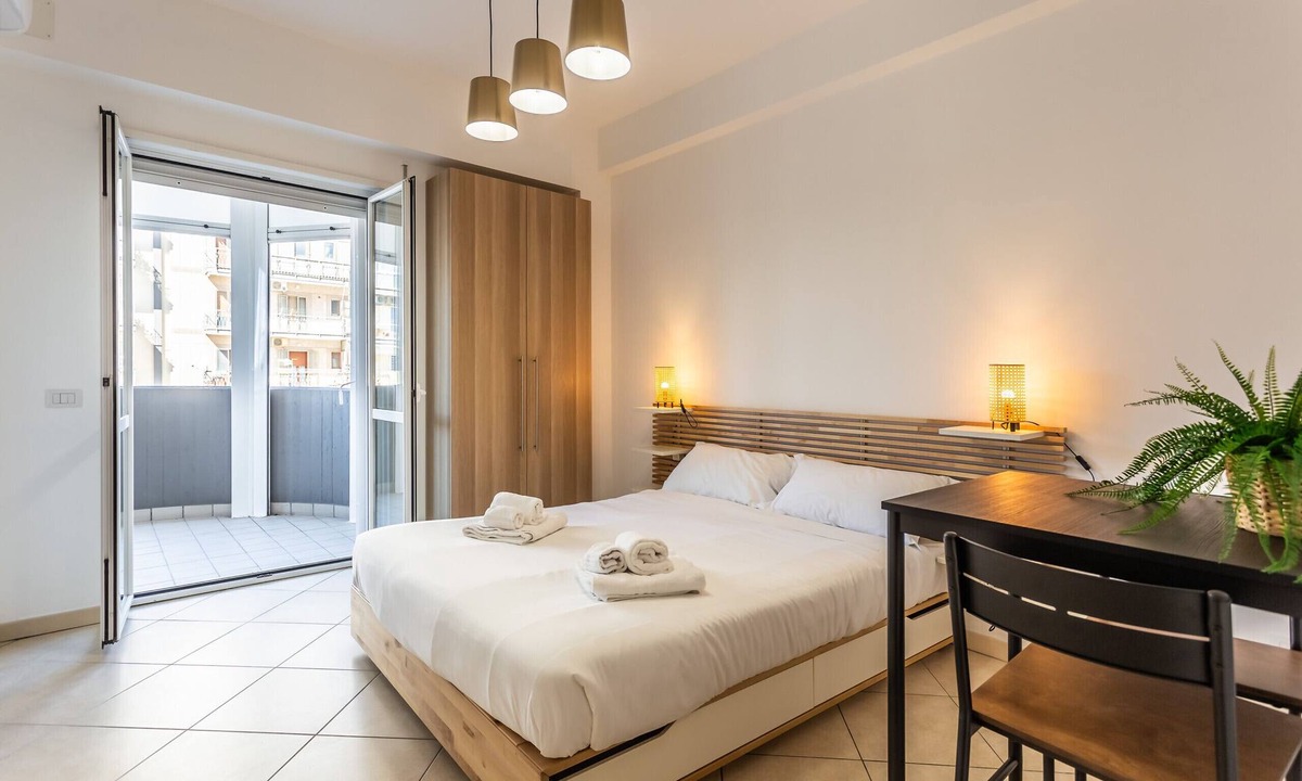 Municipio 1 Apartment | Cloud Swing Room 1 by Wonderful Italy