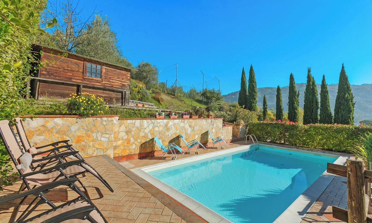 Pescia House | Comfortable House Private Pool & View for 6, Pescia, Italy