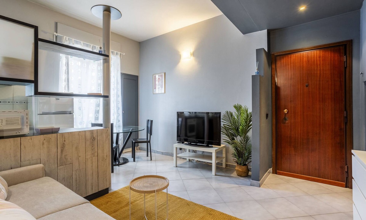 Zona Zara Apartment | Comodo appartamento vicino alla Metro