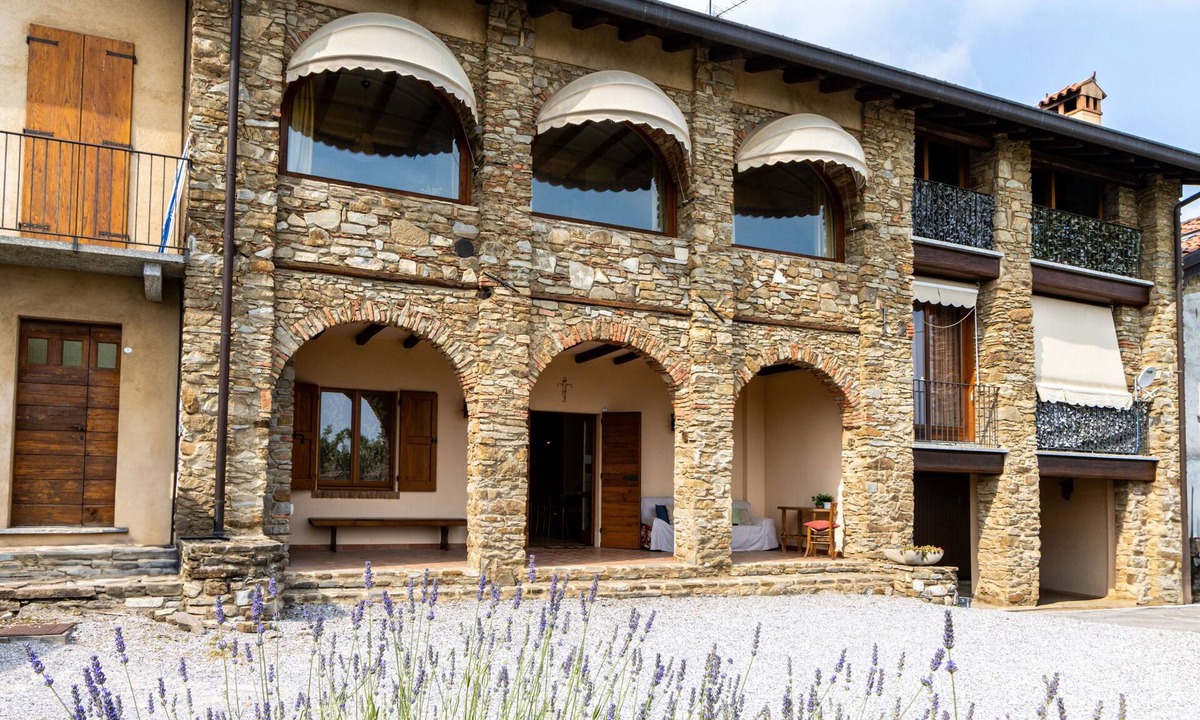Colle Brianza Apartment | Cottage Zia Cherubina