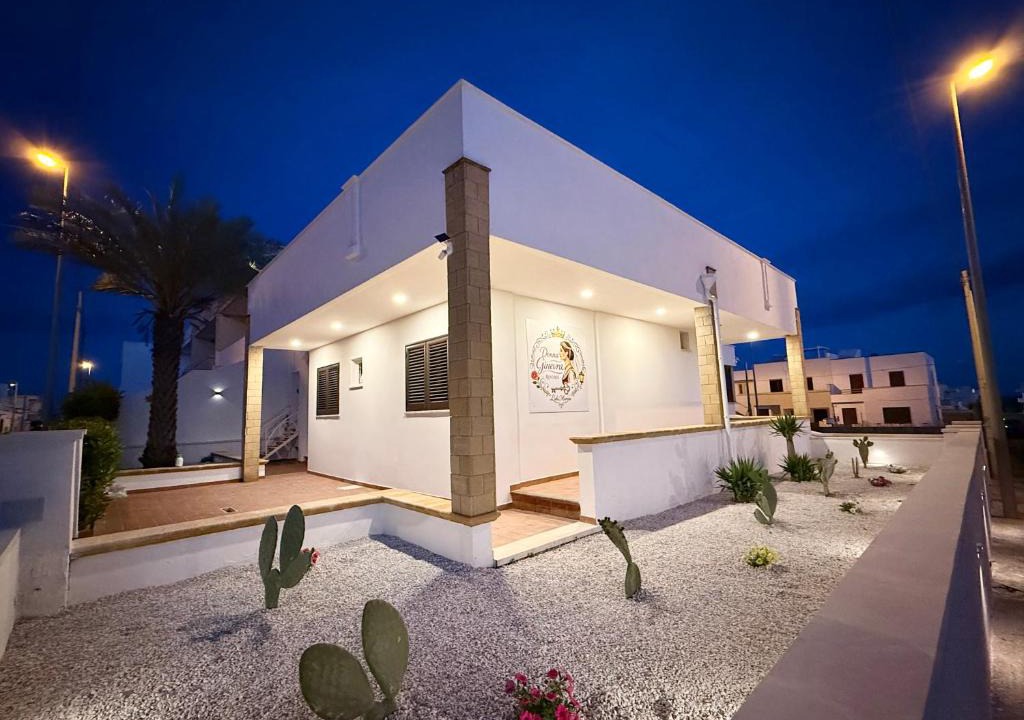 Lido Marini House | Donna Ginevra Rooms - A soli 300m dalla Spiaggia