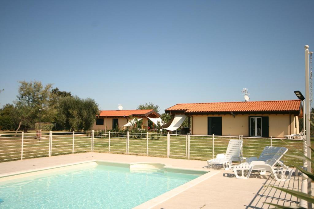 Donoratico House | Due casette con Piscina