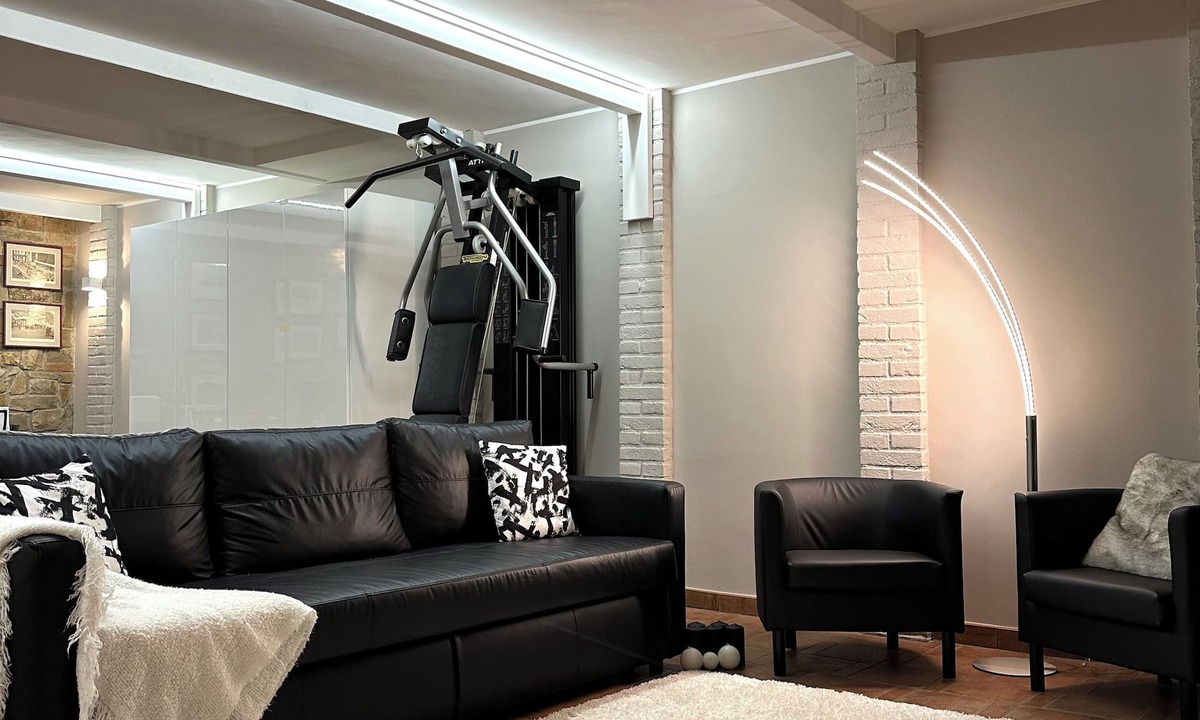 Capiago Intimiano Apartment | Ebhouse Apartment