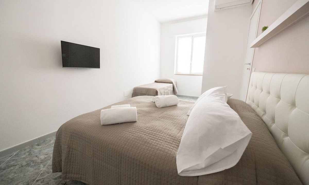 Modugno Bed & Breakfast | FRANCY AND SONS