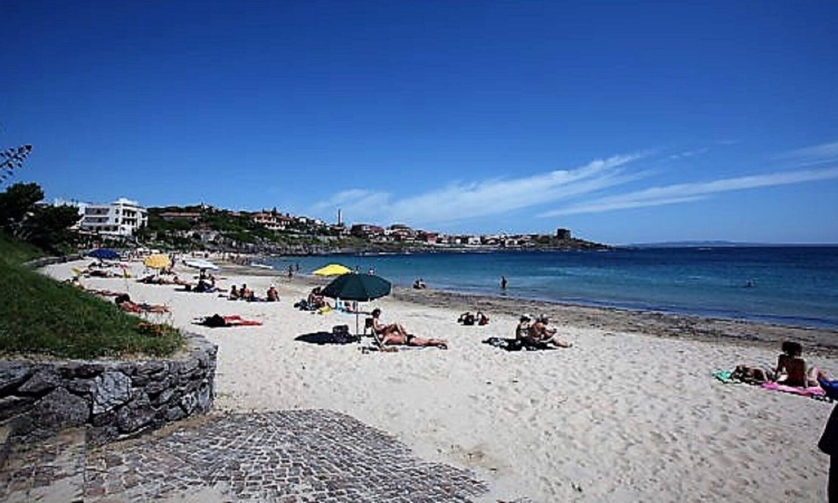 Portoscuso Villa | Front sea villa next to the beach, 5 min from town, shops, restaurant