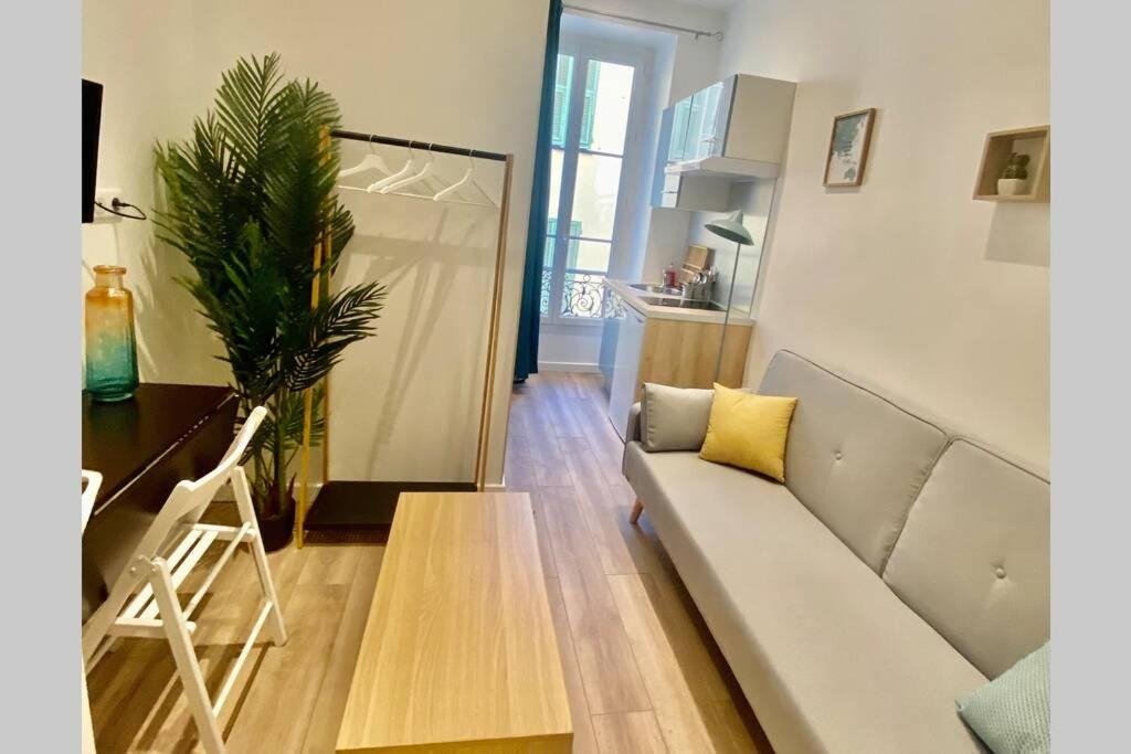 Vernier Apartment | Fully renovated studio near the train station