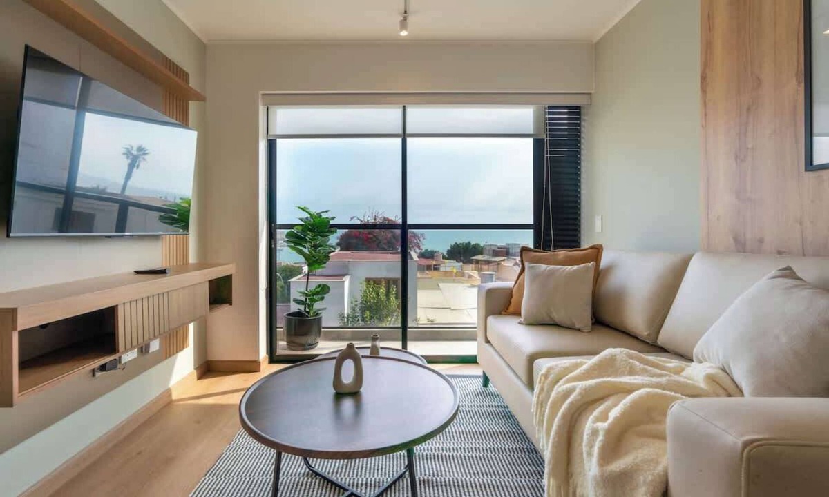Chorrillos Apartment | Geko|Sophisticated 2BR in Chorrillos w/Ocean Views