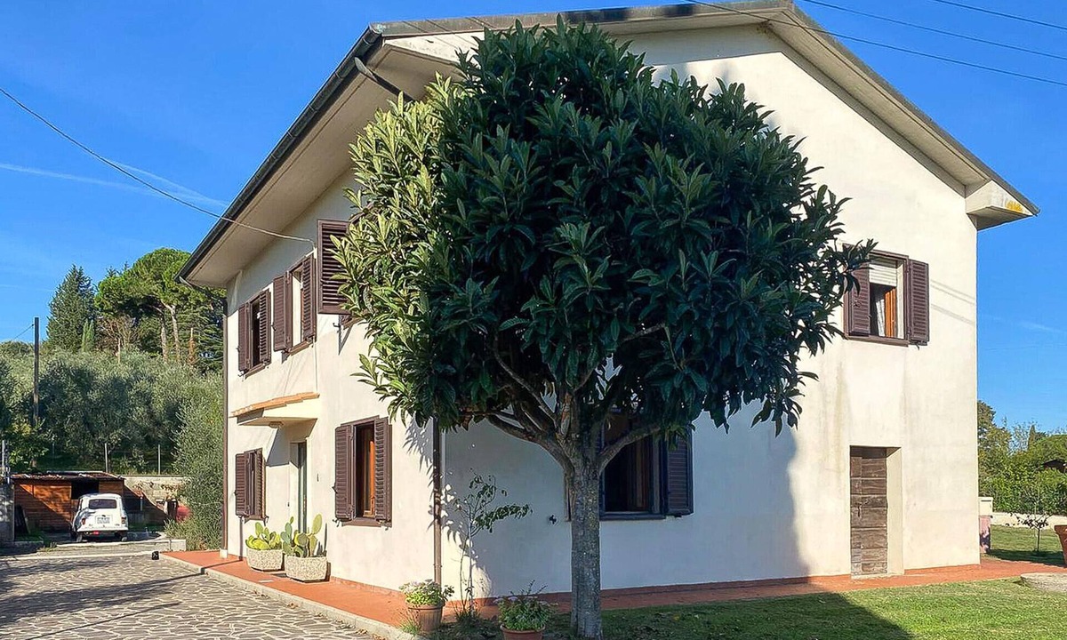 Lari House | Gorgeous home in Lari with house a panoramic view