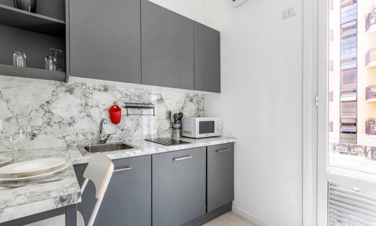 Zona Zara Apartment | GuestHost - Bright Apt only 600mt from Zara Avenue!x2