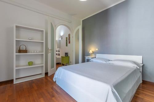 Fossolo Apartment | GuestHost - Bright Flat Sant Orsola & Villa Laura