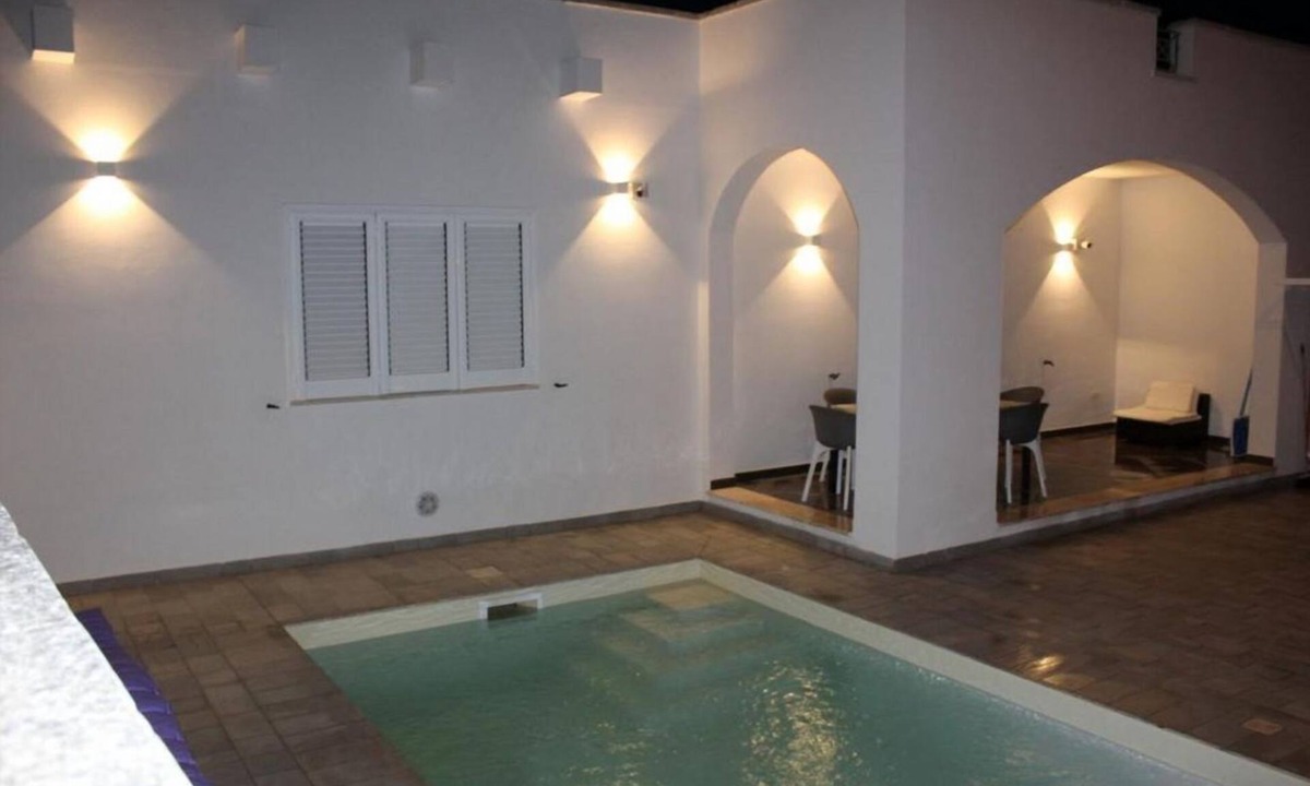 Lendinuso Villa | GuestHost - Luxurious villa with private pool and equipped outdoor space, located in the Lendinuso district of Torchiarolo. The 250 m2 accommodation boasts large spaces and every comfort to accommodate up to 6 people. A few steps from the sea and less th