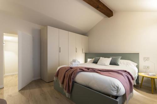 Treviglio Apartment | GuestHost - Vivaldi Primavera Apartment