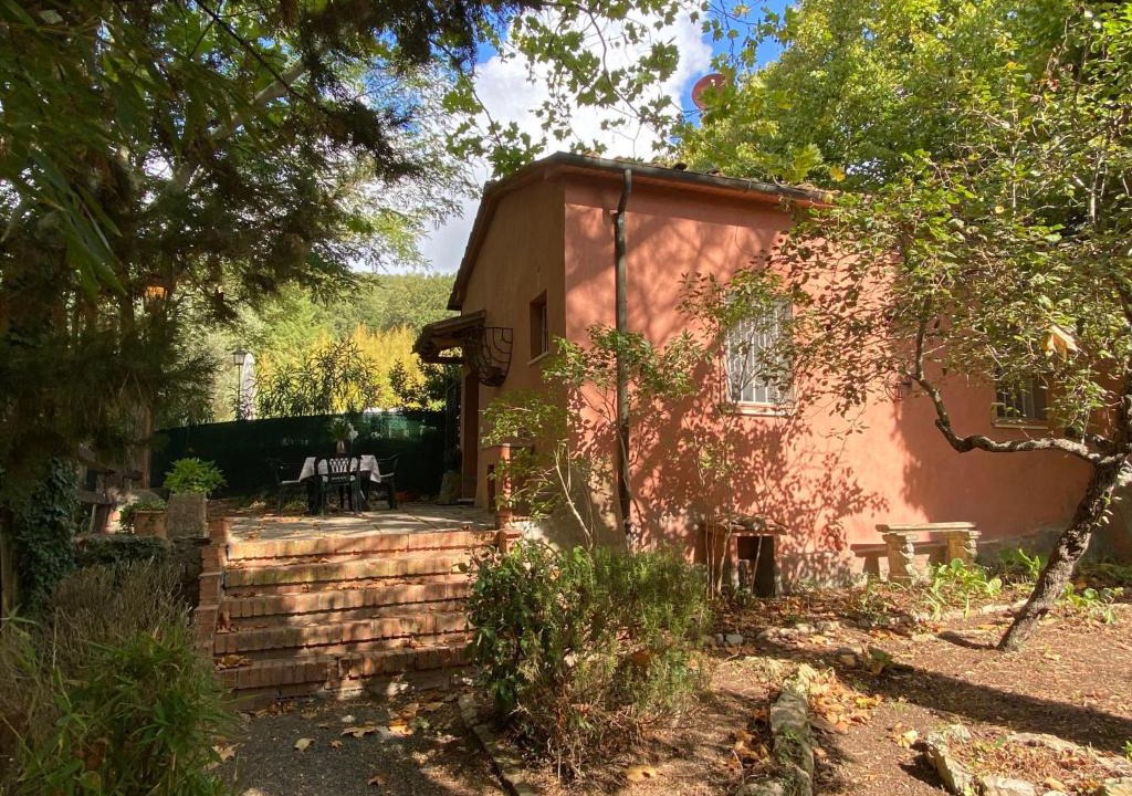 Riparbella House | Holiday Home Il Leccio by Interhome