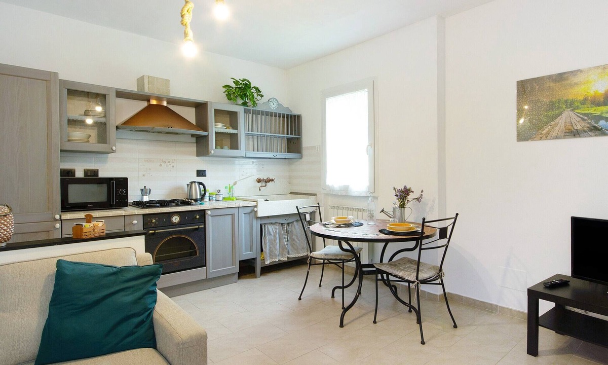 Rivarola Apartment | Holiday Home 'Pullin' with Private Garden and Wi-Fi