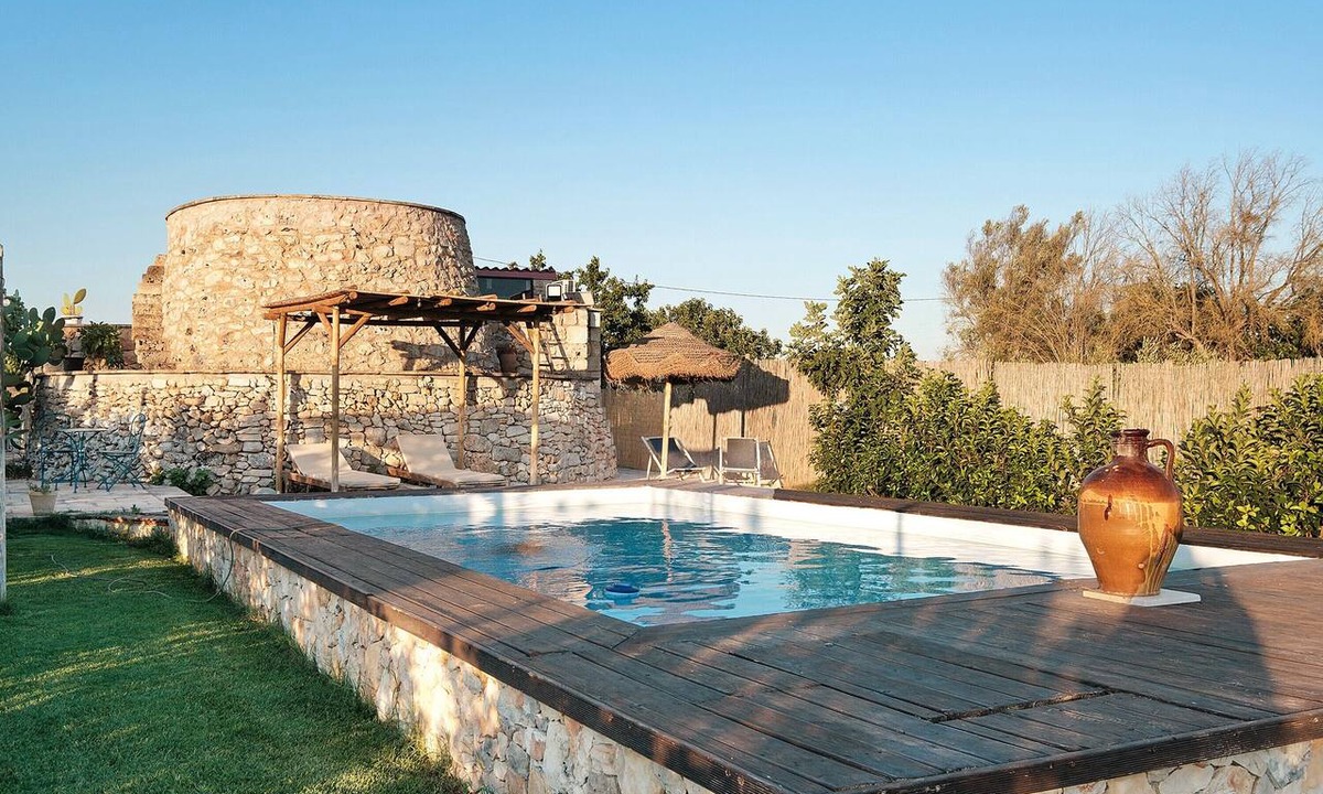 Province of Lecce House | Holiday Home 'Trullo Pinuccio' with Private Pool, Wi-Fi and Air Conditioning