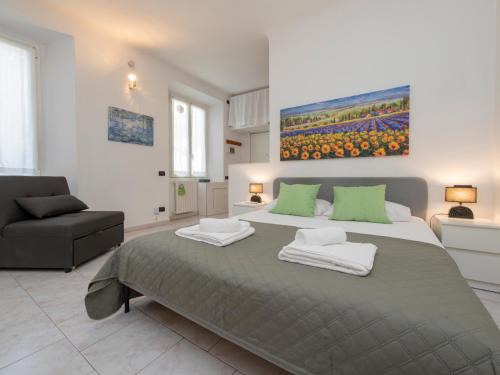 Tricolore Apartment | [IHost Studio] - Premuda 17