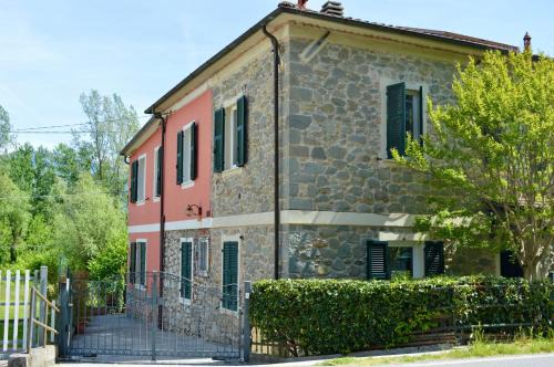 Groppoli House | Il marchese Malaspina con idromassaggio