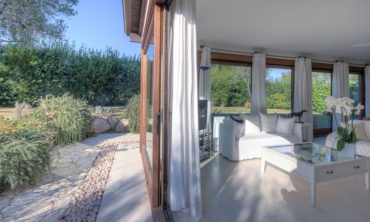 Is Molas Villa | Is Molas Golf One - Modern villa on a private golf estate in Sardinia, Italy