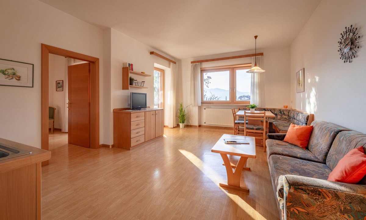 Caldaro Sulla Strada del Vino Apartment | 729A Apartments Haus Weinberg