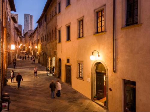 San Gimignano City Centre Hotel | L'Antico Pozzo Boutique Historic Hotel in San Gimignano