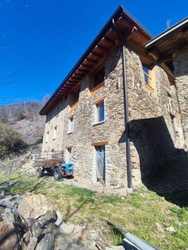 Berzo Demo Apartment | La Baita nel Bosco