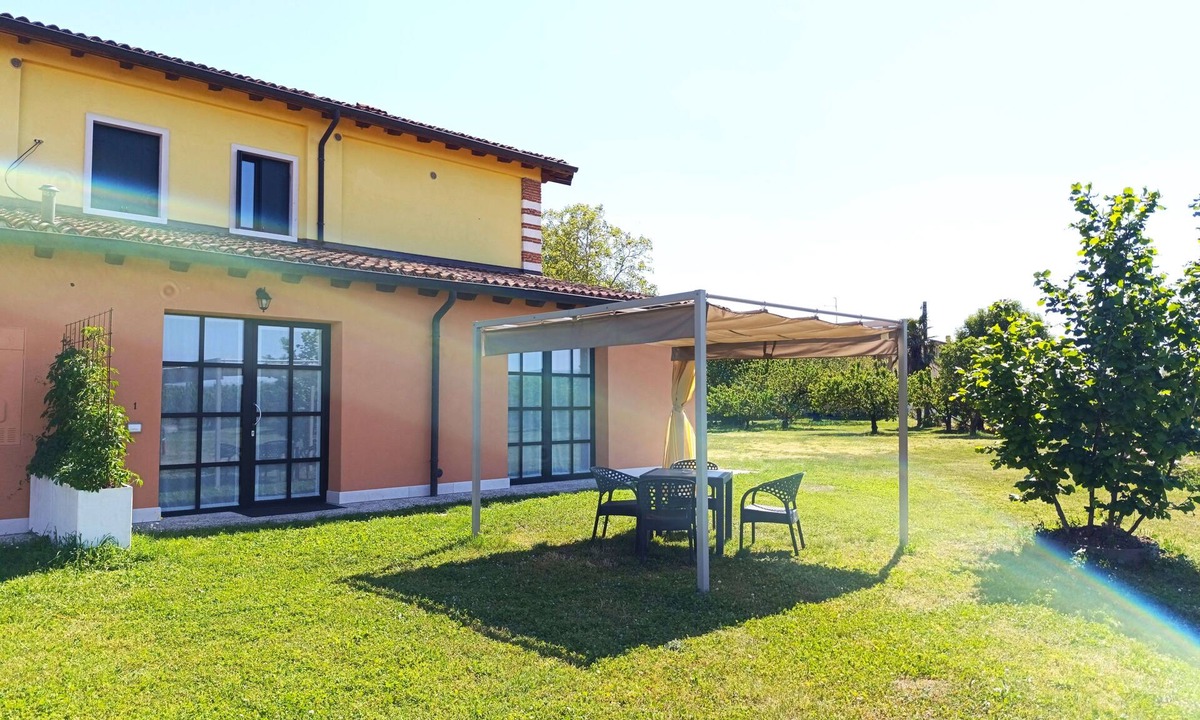 Colà Di Lazise House | La Crosona 1 Accessible Apartment in the Countryside
