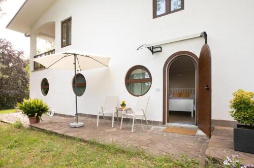 Mossa House | La Ginestra Appartamenti e Camere